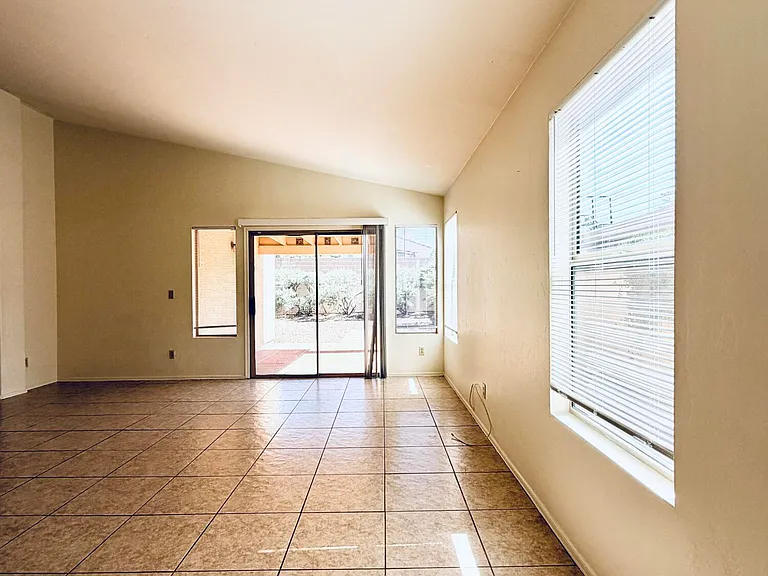 8980 E Marci Lynne Way — Photo 2