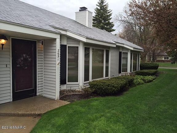3rd image of 2651 Heathcliff St SE