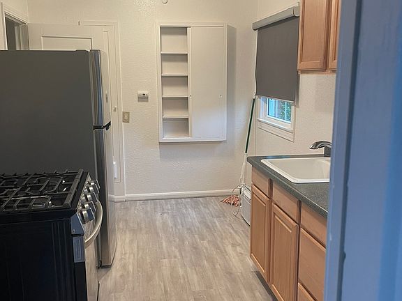 4th image of 1906 24th St
