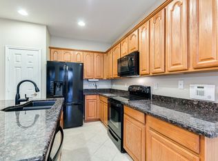 41257 N Sutter Ln, Phoenix, AZ 85086