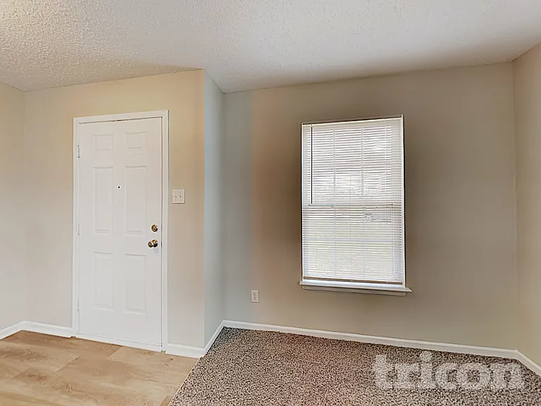 2018 Bailey Cir — Photo 2