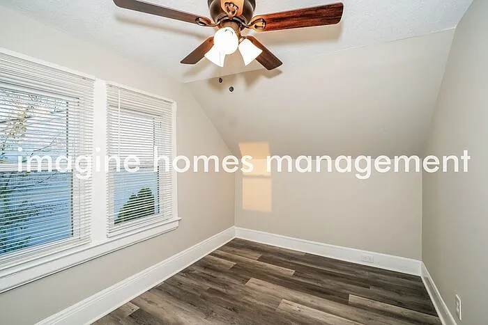 1608 Roselawn Rd — Photo 10