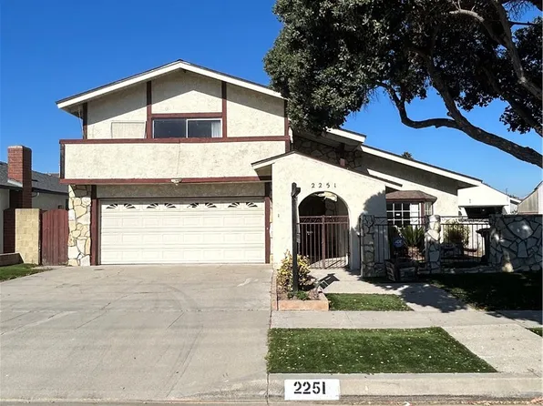 2251 W 233rd St, Torrance, CA 90501