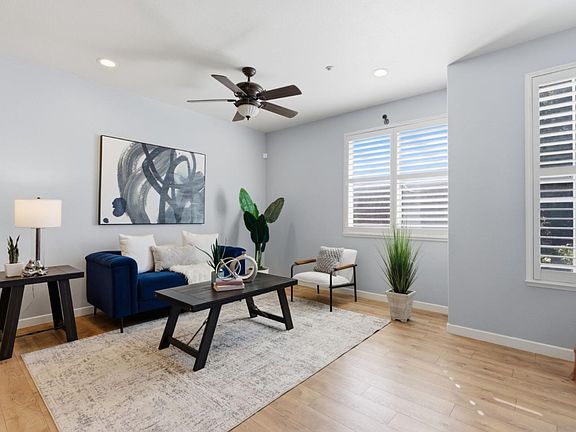 2nd image of 22873 Kingsford Way