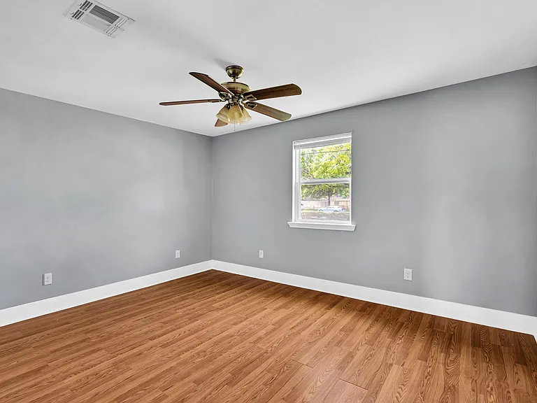 5151 Saint Anthony Ave — Photo 6