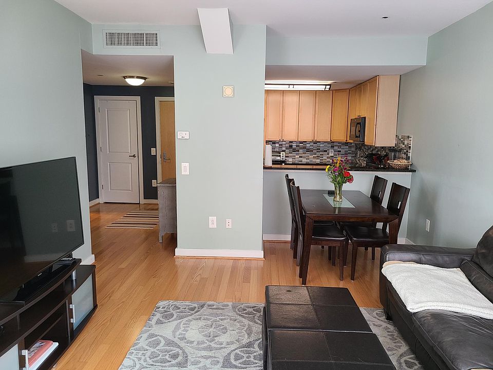1st image of 111 S 15th St APT 1712
