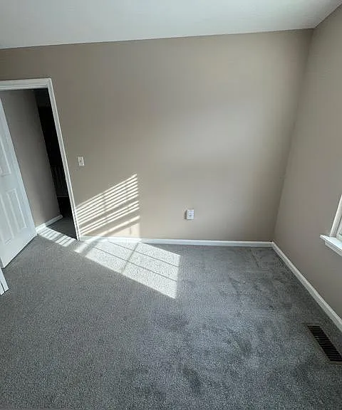 2459 Wentworth Dr — Photo 48