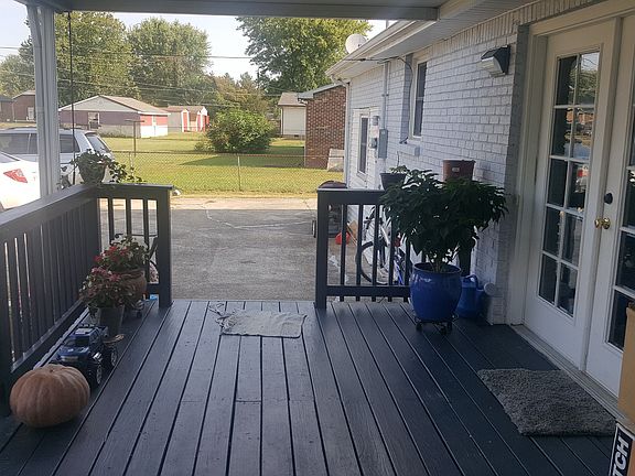 3rd image of 205 Sewell Dr