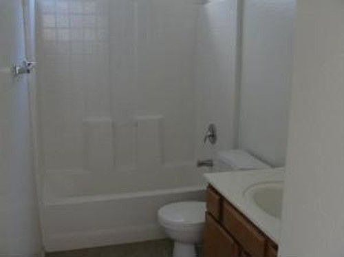 3rd image of 9144 W Elwood St
