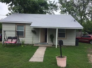 800 S Hill St, Decatur, TX 76234