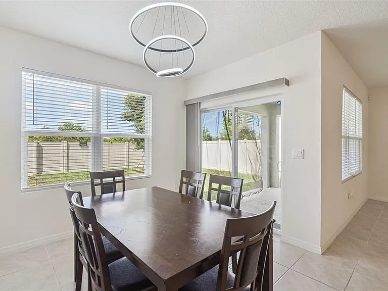 544 Park Place Blvd — Photo 10