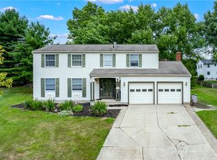 883 Lancaster Dr, Medina, OH 44256