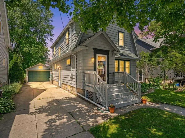59 Bowen St, Oshkosh, WI 54901