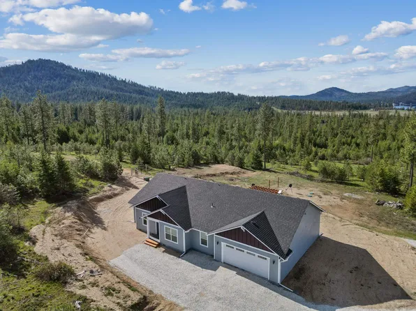 3977D Gardenspot Rd, Loon Lake, WA 99148