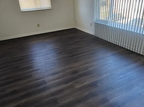 Yorktowne Apartments