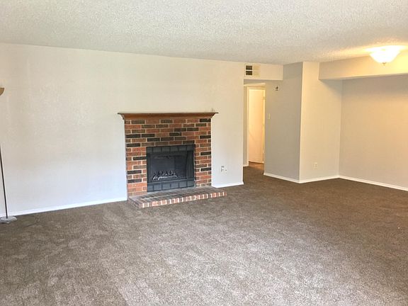 5th image of 5020 Winder Ct APT B