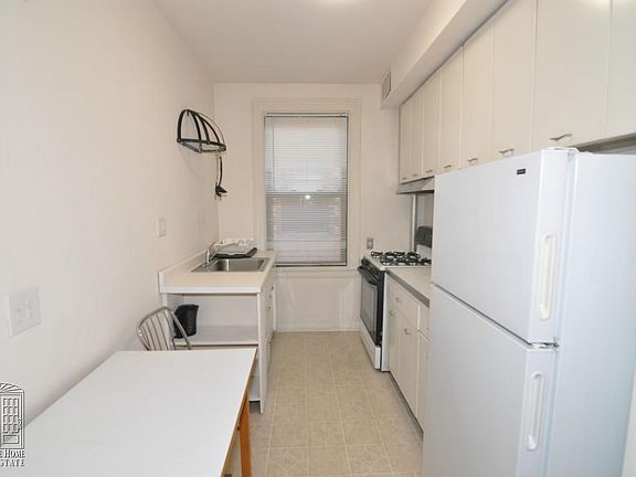 2nd image of 4324 42nd St APT 3F