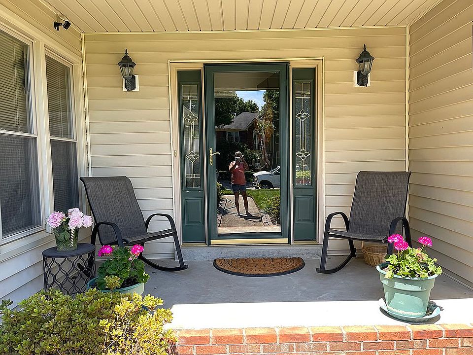 1st image of 230 Ashby Cir