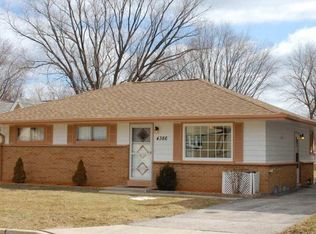 4386 S Iowa Ave, St Francis, WI 53235