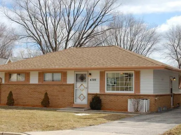 4386 S Iowa Ave, St Francis, WI 53235