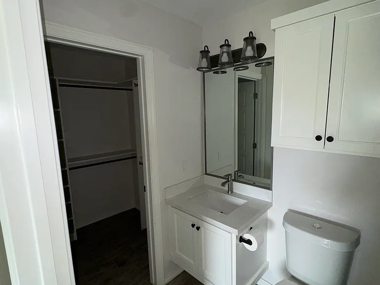 1605 Los Alamos St #A — Photo 22