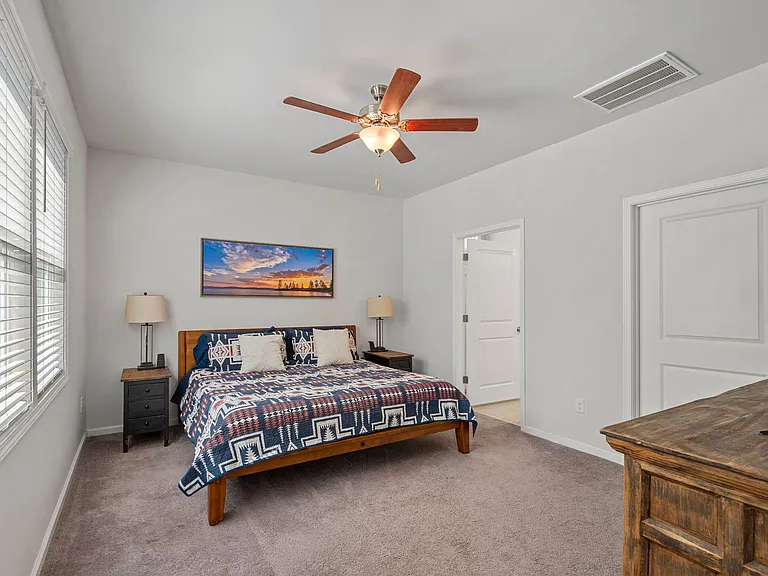 3739 Berry Dr — Photo 15