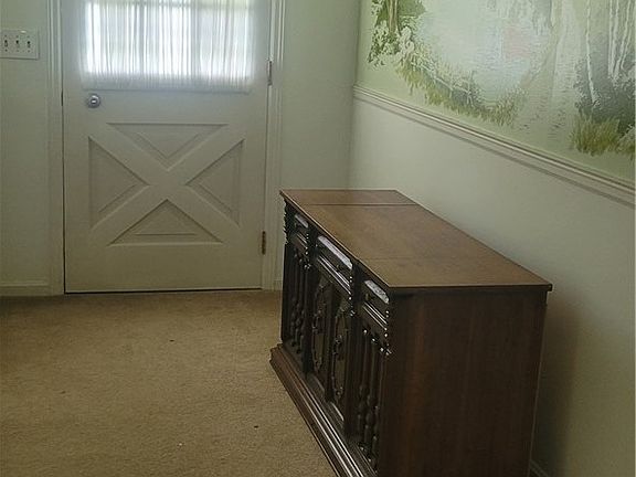 4th image of 6359 Balsam Dr