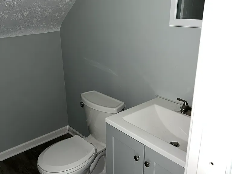 Full bath (shower not shown in view)