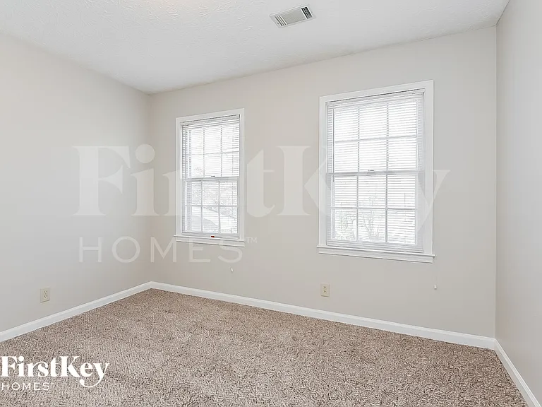5029 Shelley Ct — Photo 14