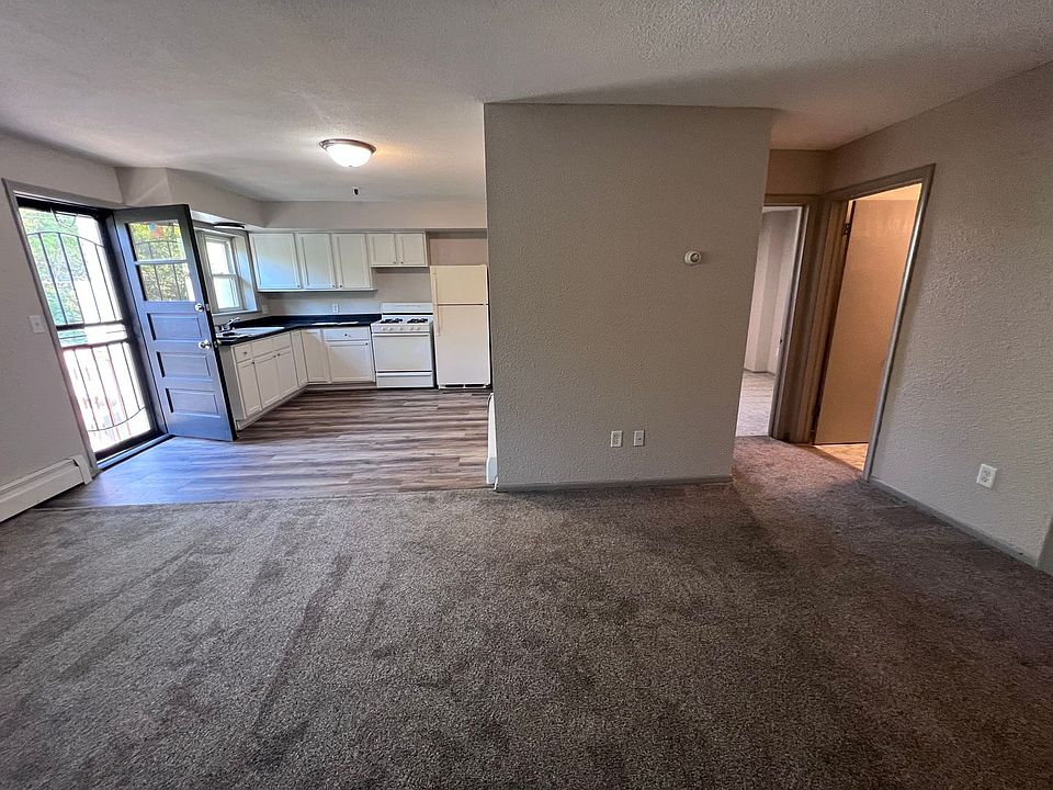 1st image of 1009 Concord St N #203