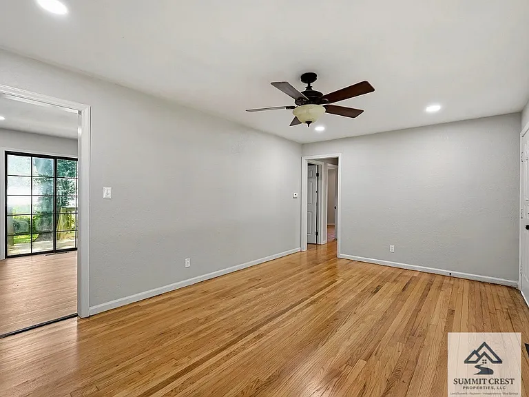 7317 Elm St — Photo 3