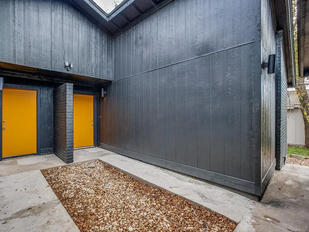 2 bed, 950 sqft, $1,700 — Photo 3
