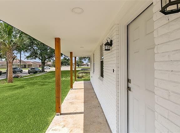 3rd image of 4579 Marque Dr