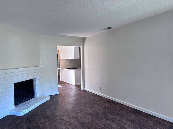 3rd image of 6608-6610 Summer Rain Way #2B-1BA-860SQFT
