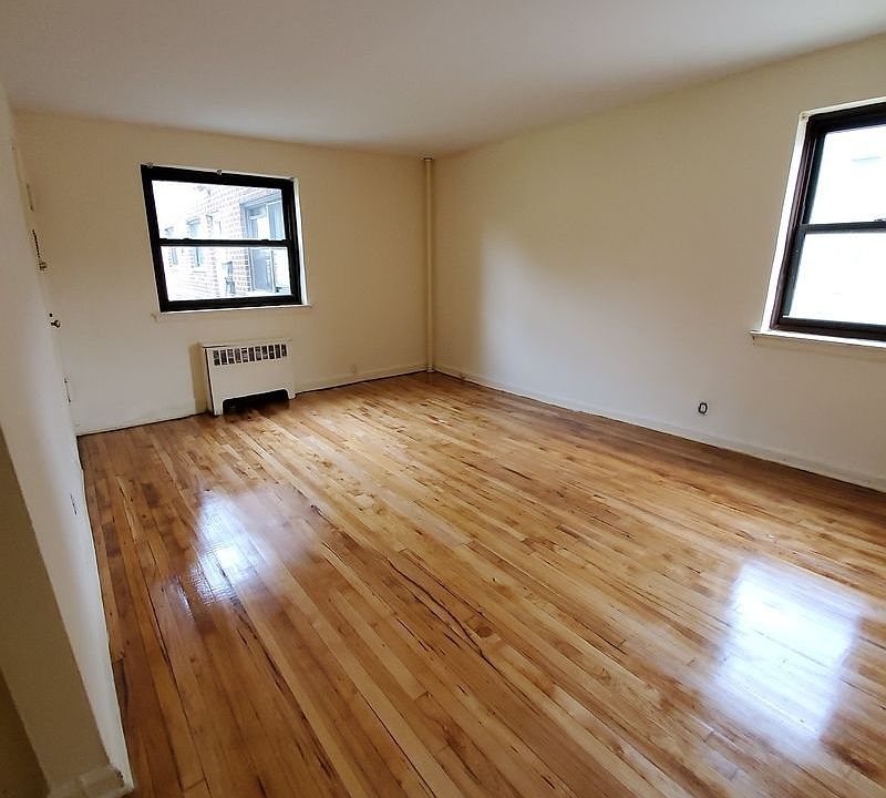 1st image of 3225 93rd St APT B3