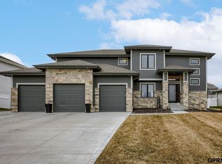 10102 S 186th Ave, Omaha, NE 68136