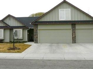 2743 E Dayside Ave, Meridian, ID 83646