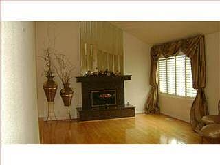 4th image of 6567 Woodcliff Ct