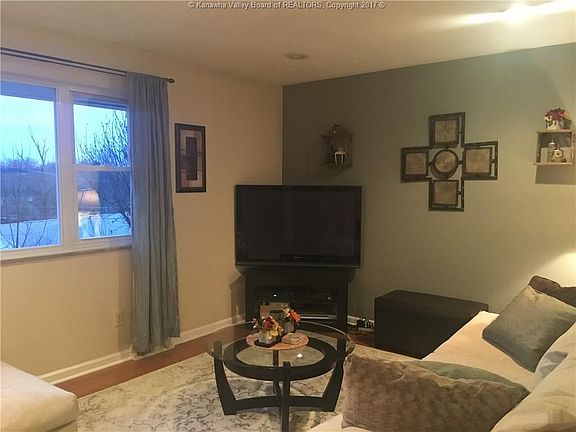 4th image of 2641 Larwood Dr