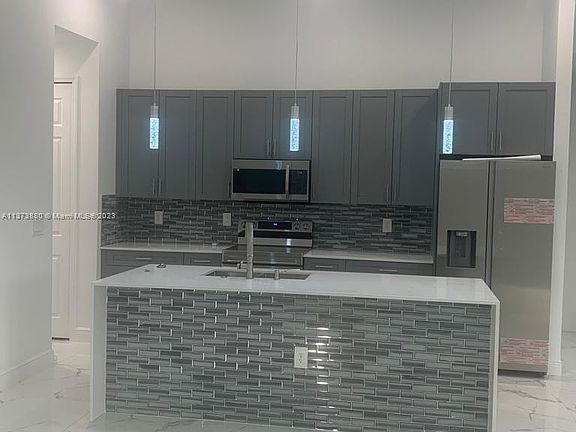 3rd image of 52 Donald Ave S