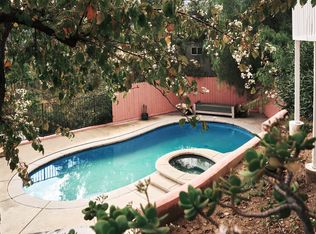 22878 Portage Circle Dr, Topanga, CA 90290