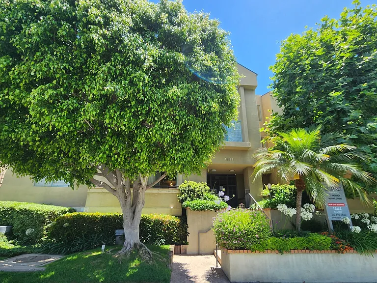 1444 S. Saltair — Photo 1