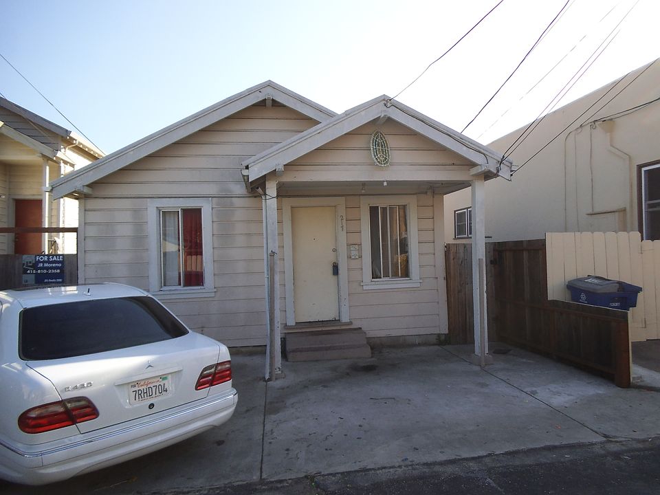 2nd image of 212 Pine Ave