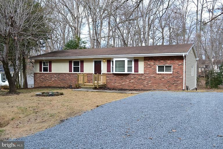 1st image of 80 Arrowhead Dr