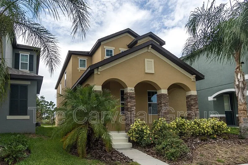 3 bed, 2.5 bath, 2231 sqft, $2,900 — Photo 2
