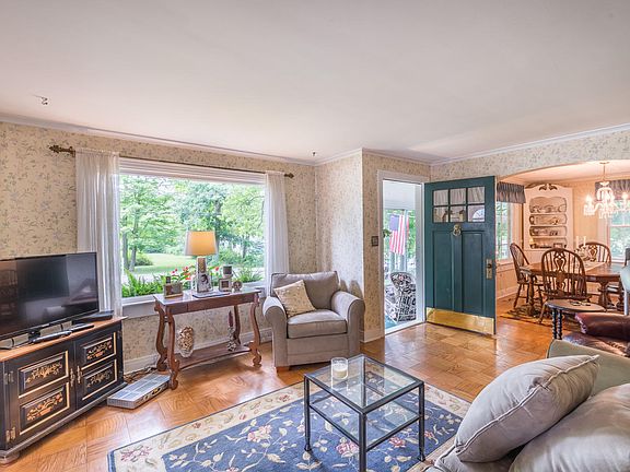 4th image of 4275 Quinby Dr
