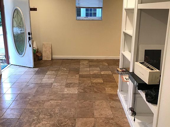 5th image of 2504 Ives Ave