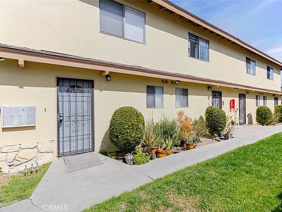 3rd image of 12422 Clearglen Ave