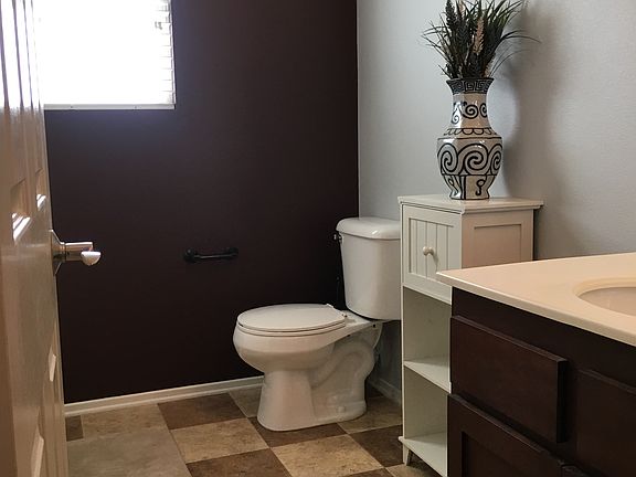 4th image of 3404 Ironwood Ct
