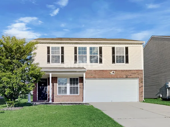 1503 Pencross Ln, Greenwood, IN 46143